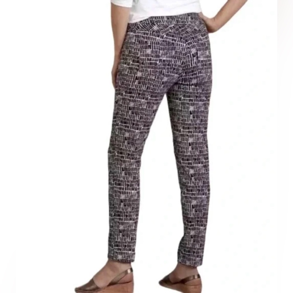 Soft Surroundings Black & White Pull On Ankle Pants Size Large